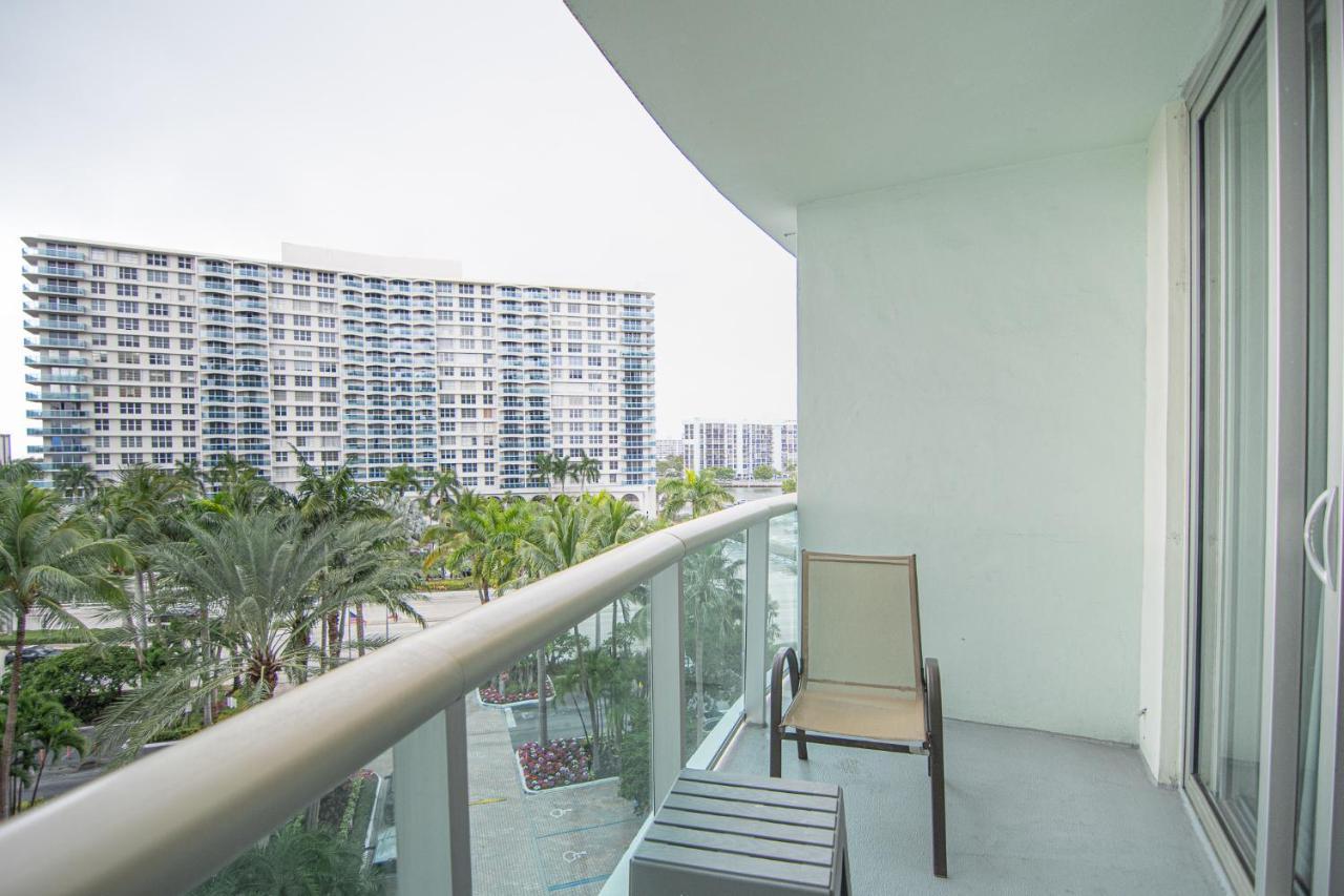 Modern Beach Apartment By Miami Te Espera - Hollywood 6T Exterior foto